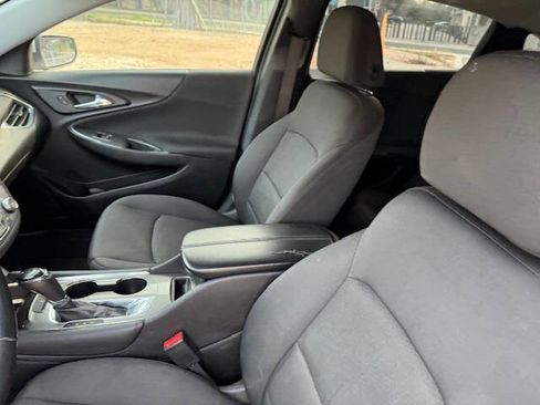 Used 2016 Chevrolet Malibu LT image 30