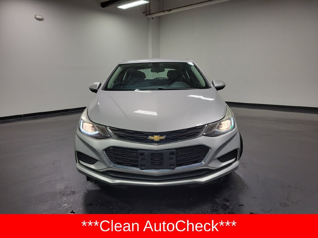 Used 2017 Chevrolet Cruze LT w/ Convenience Package FWD image 2