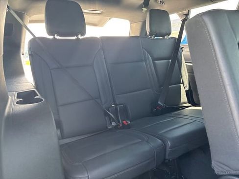 Certified 2025 Chevrolet Suburban Z71 AWD/4WD image 26