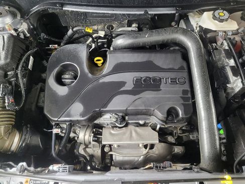 Used 2023 Chevrolet Equinox LT w/ Driver Convenience Package image 30