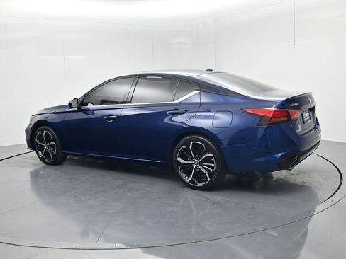 Used 2024 Nissan Altima 2.5 SR FWD image 5