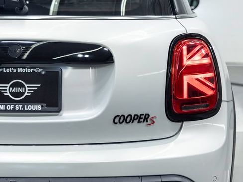 Used 2023 MINI Cooper S FWD image 8