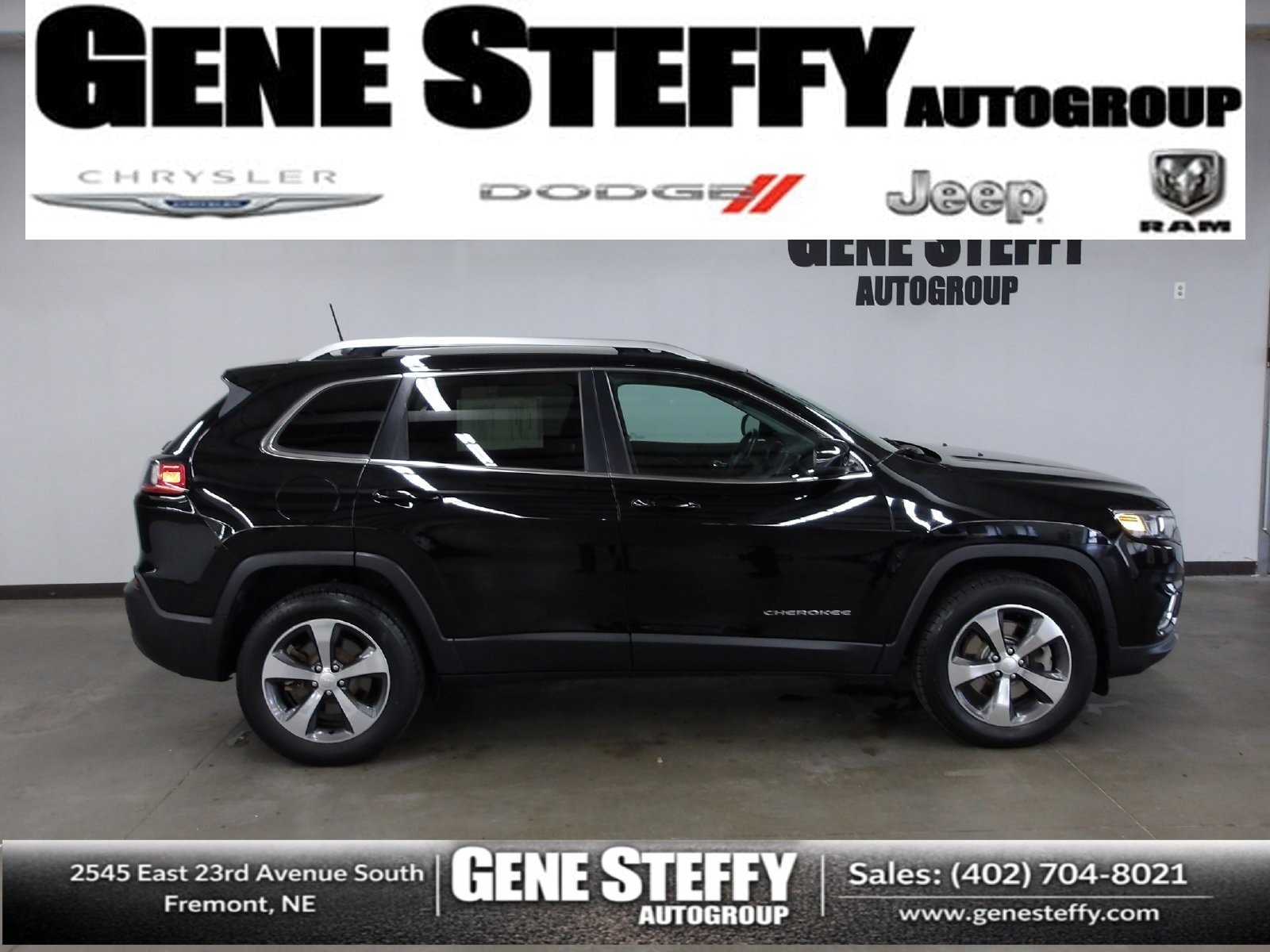 Used 2020 Jeep Cherokee Limited AWD/4WD image 1