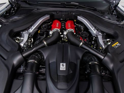 Certified 2025 Ferrari Roma Spider image 55