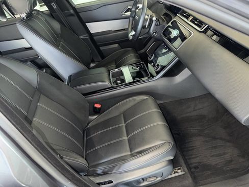 Used 2019 Land Rover Range Rover Velar R-Dynamic SE image 20