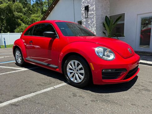 Used 2018 Volkswagen Beetle 2.0T S FWD image 15