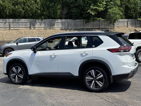 Used 2024 Nissan Rogue SL w/ SL Premium Package AWD/4WD image 30