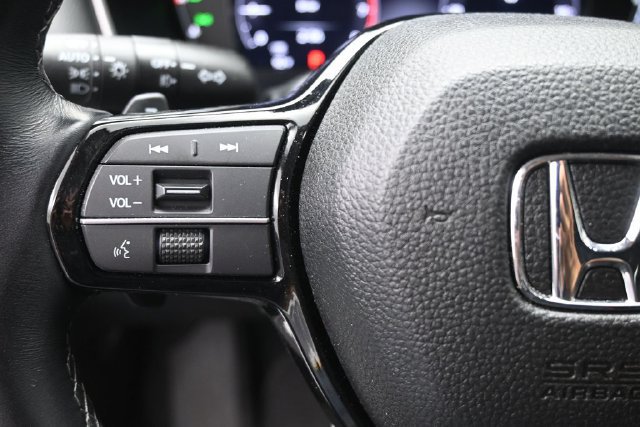 Used 2022 Honda Civic Touring image 9