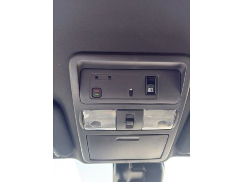 Used 2024 Nissan Titan PRO-4X image 14