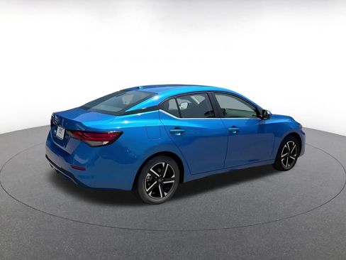 Used 2025 Nissan Sentra SV FWD image 12