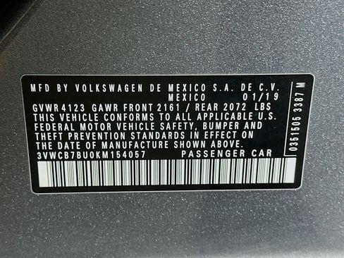 Used 2019 Volkswagen Jetta SE w/ Cold Weather Package FWD image 12