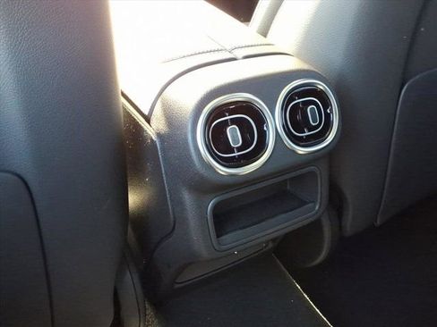 New 2026 Mercedes-Benz GLC 300 GLC 300 image 19