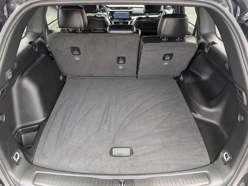 Used 2026 Jeep Grand Cherokee Altitude RWD image 14