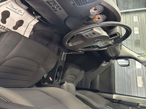 Used 2019 Nissan Frontier PRO-4X image 12