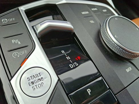 Used 2023 BMW 330i xDrive 330i xDrive w/ Premium Package image 13