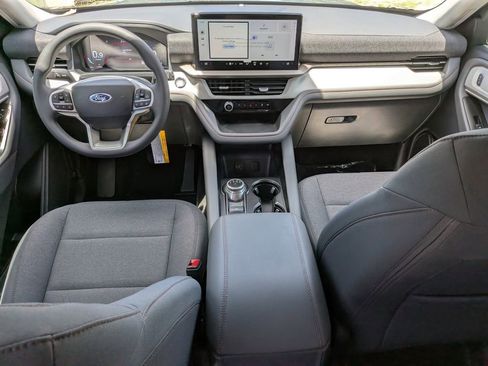New 2026 Ford Explorer Active RWD image 11