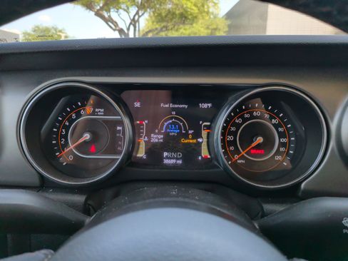 Used 2020 Jeep Gladiator Sport w/ Quick Order Package 24S AWD/4WD image 16