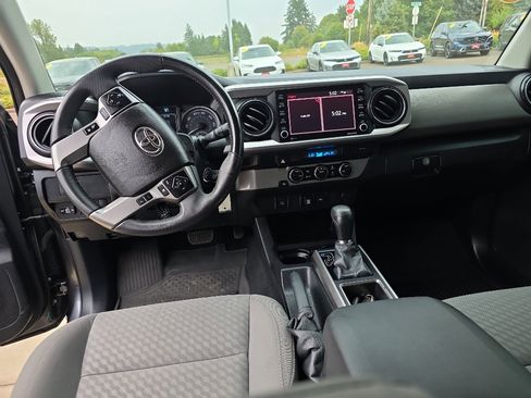 Used 2022 Toyota Tacoma SR5 image 18