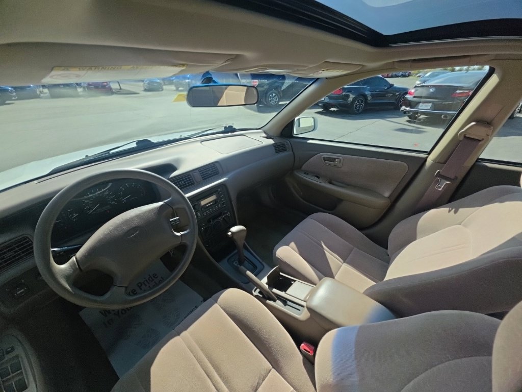Used 1999 Toyota Camry LE FWD image 24