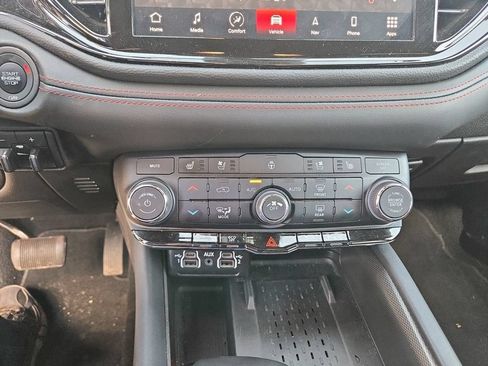 Used 2025 Dodge Durango R/T AWD/4WD image 25