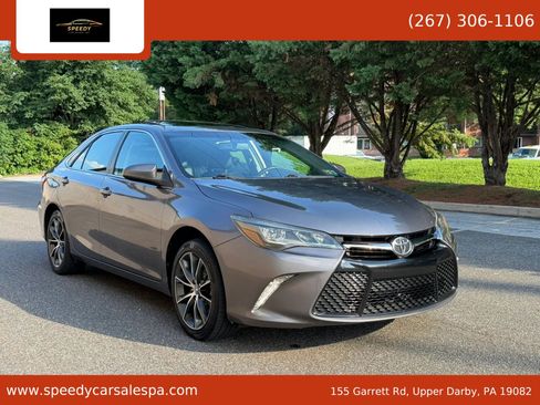Used 2017 Toyota Camry XSE FWD image 1