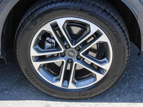 Used 2025 Audi Q5 Premium w/ Convenience Package AWD/4WD image 10