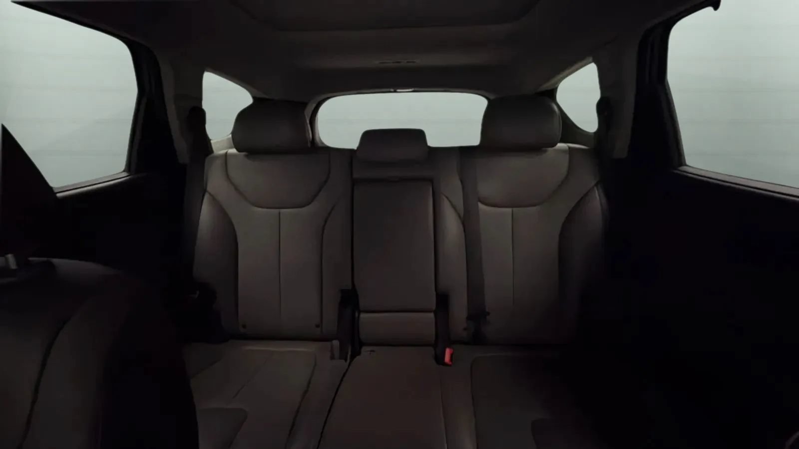 Used 2019 Hyundai Santa Fe FWD w/ Cargo Package image 19