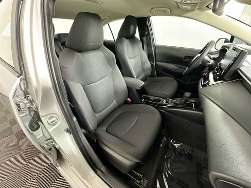 Used 2022 Toyota Corolla LE image 27