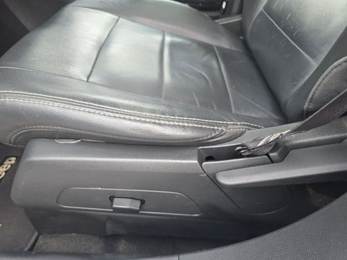 Used 2015 Jeep Patriot High Altitude AWD/4WD image 17