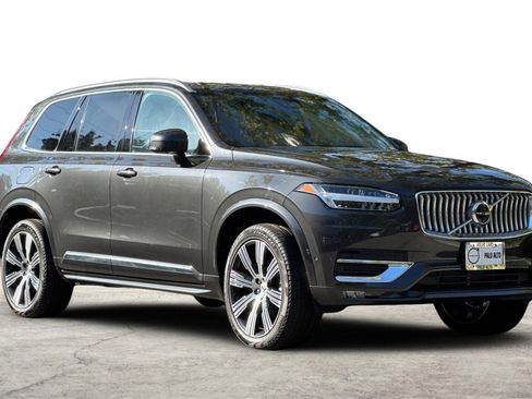 Certified 2025 Volvo XC90 B6 Ultra w/ Protection Package Premier image 9