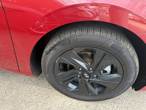 Used 2022 Hyundai Elantra SEL w/ Convenience Package image 12