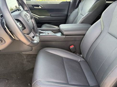 Used 2024 Lexus GX 550 image 9