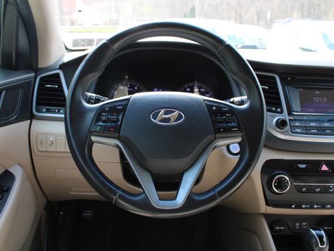 Used 2016 Hyundai Tucson Sport image 36