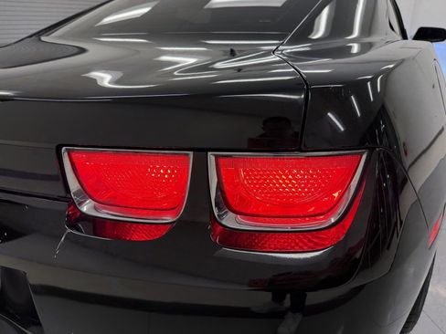 Used 2010 Chevrolet Camaro LS image 31