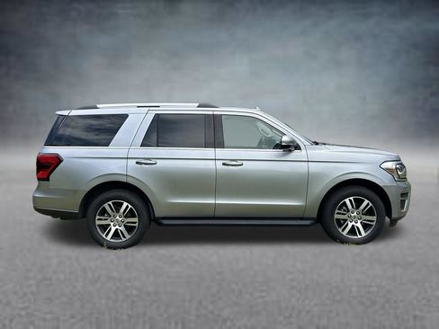 Used 2024 Ford Expedition Limited RWD image 4