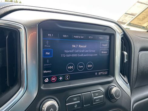 Used 2020 Chevrolet Silverado 1500 LT RWD image 28