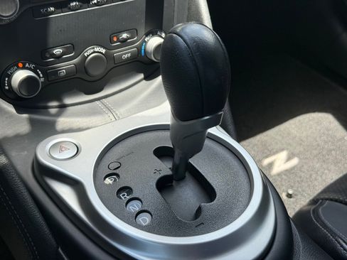 Used 2018 Nissan 370Z Touring image 17