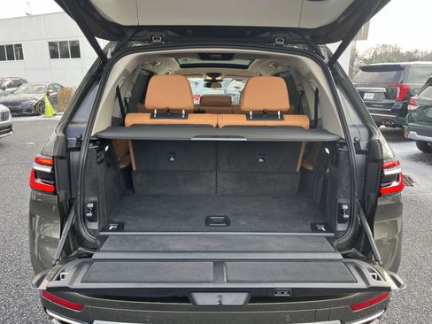 Certified 2025 BMW X7 xDrive40i w/ Premium Package image 8