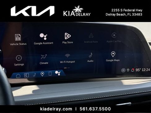 Used 2024 Cadillac XT4 Luxury w/ Cold Weather Package FWD image 19