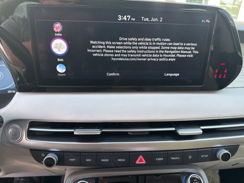 Used 2024 Hyundai Palisade Calligraphy FWD image 16