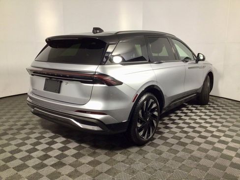 New 2026 Lincoln Nautilus Reserve w/ Jet Appearance Package image 15