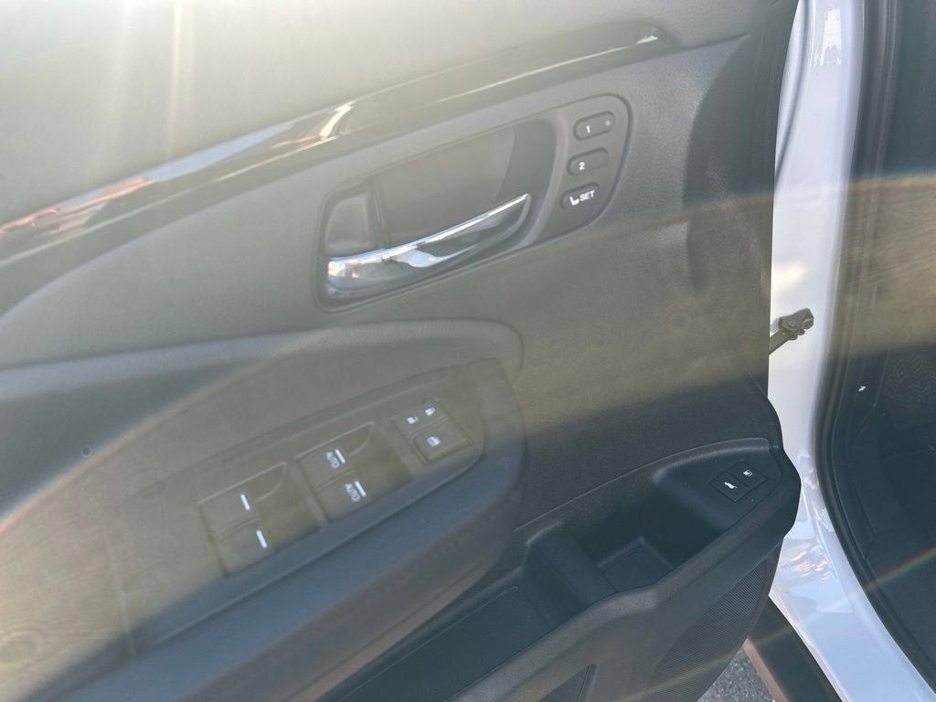 Used 2021 Honda Passport Elite image 14
