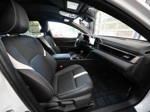 Used 2025 Toyota Camry SE FWD image 26