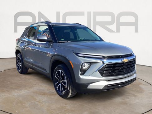 Used 2025 Chevrolet TrailBlazer LT image 7