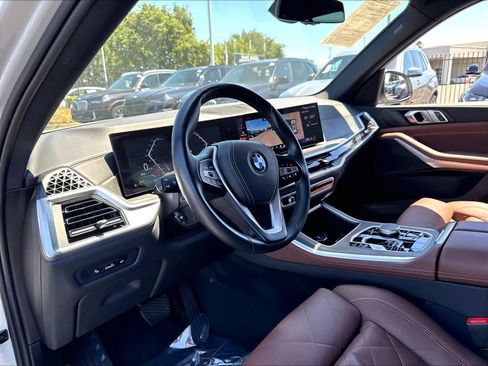 Used 2024 BMW X5 xDrive50e w/ Climate Comfort Package AWD/4WD image 20