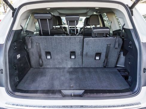 Used 2022 Subaru Ascent Limited w/ Technology Package image 25