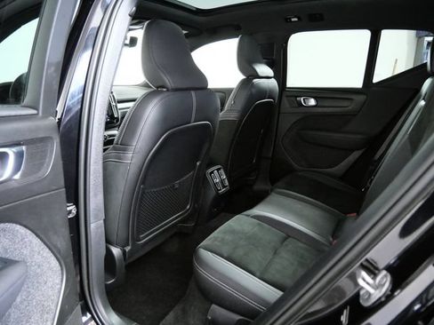 Used 2023 Volvo XC40 Recharge Plus AWD/4WD image 11