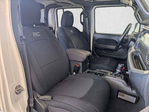 Used 2021 Jeep Gladiator Sport AWD/4WD image 19