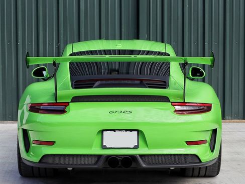 Used 2019 Porsche 911 GT3 RS RWD image 8