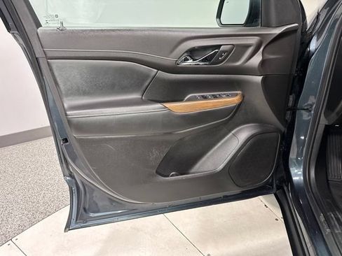 Used 2020 GMC Acadia SLE AWD/4WD image 9